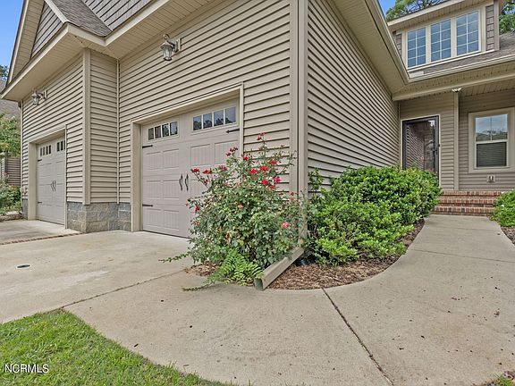 2nd image of 76 Cypress Cir