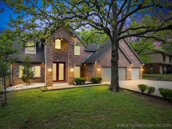 618 Kenwood Dr, Bartlesville, OK 74006