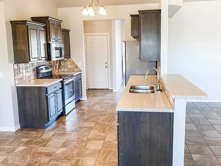 3116 White Tail Dr — Photo 3