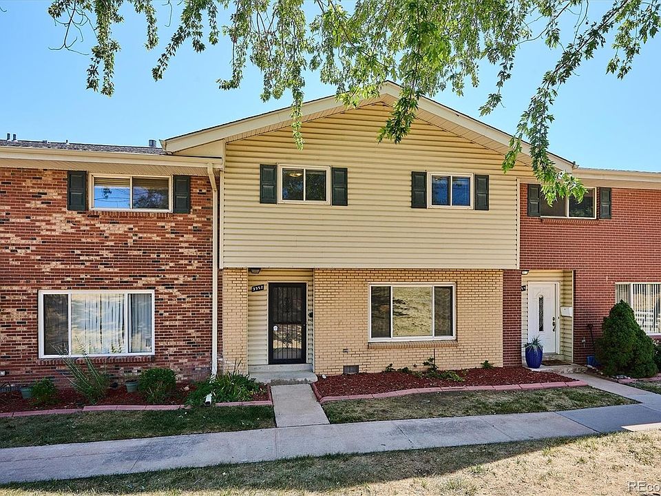 1st image of 3952 S Yosemite Street
