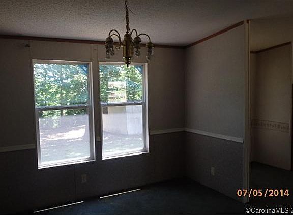 5th image of 421 New Haven Dr