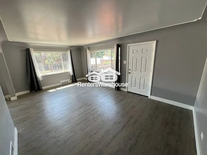 342 S Alcott St #A — Photo 3