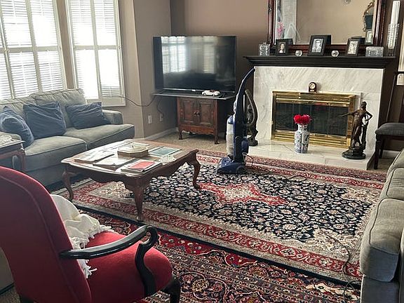 4th image of 631 Gagnon Cir