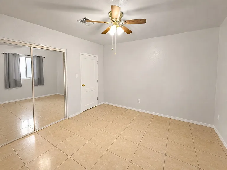 315 S Magnolia Ave — Photo 11