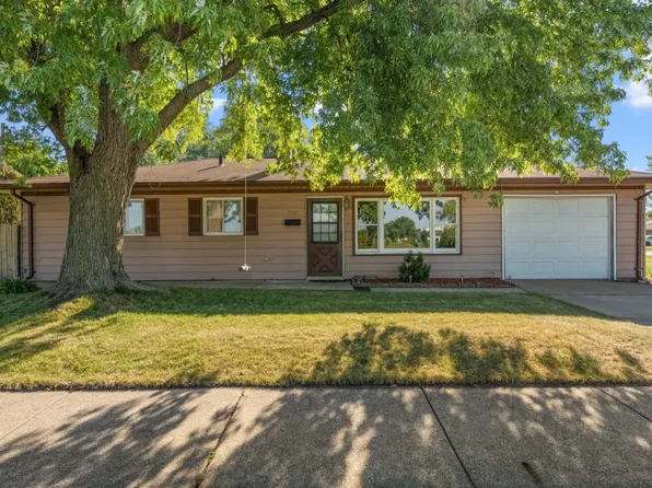 3203 176th St, Hammond, IN 46323