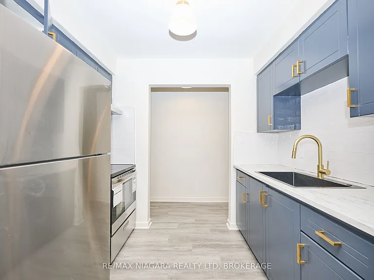 141 Plymouth Rd #11 — Photo 9