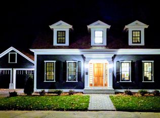 2 Elmira Ave, Newburyport, MA 01950