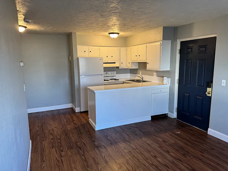 Mensah Apartments Lorain — Photo 14