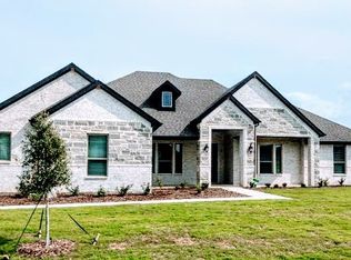 51 Ellis Oak Ct, Waxahachie, TX 75167