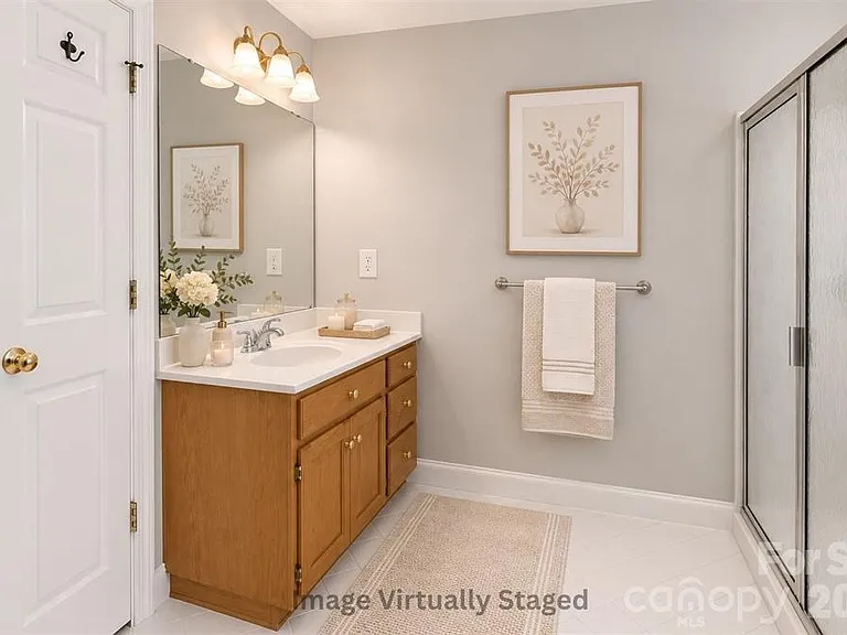 11005 Chilcomb Ct — Photo 7