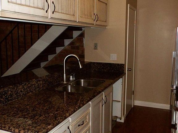 2nd image of 1907 Donner Avenue UNIT 2