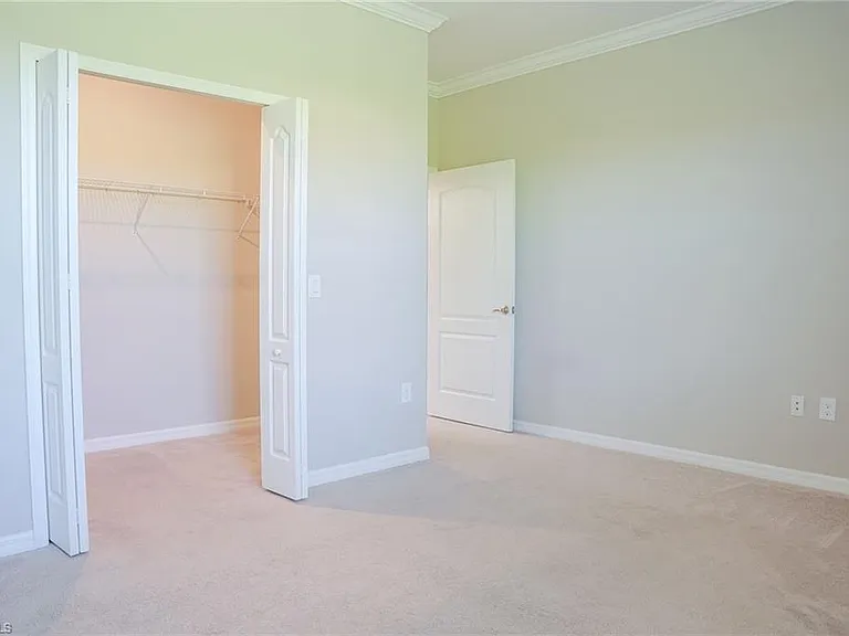 1573 Vizcaya Ln — Photo 6