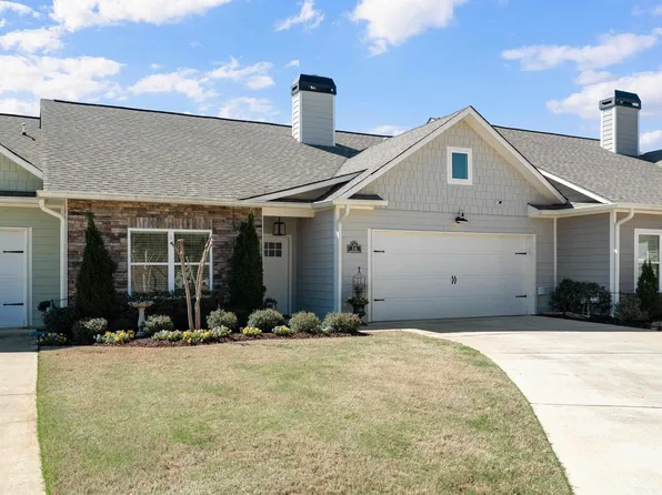 16 Red Camellia Ct, Pell City, AL 35128