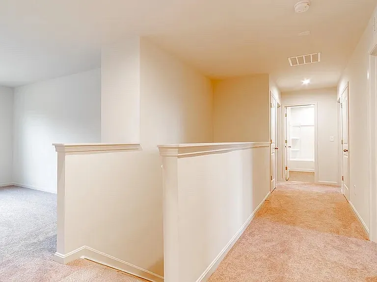 4003 White Pine Ln — Photo 8