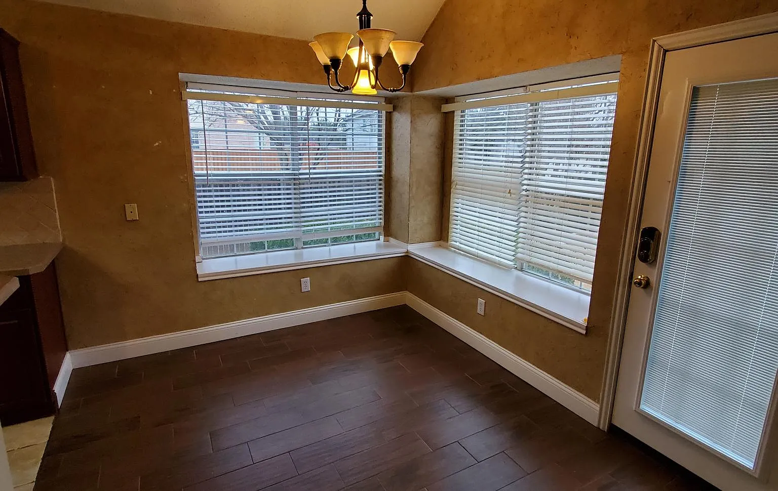 3 bed, 1550 sqft, $2,200 — Photo 2