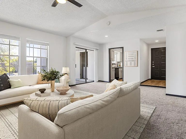 Tradewinds Apartment Homes — Photo 21