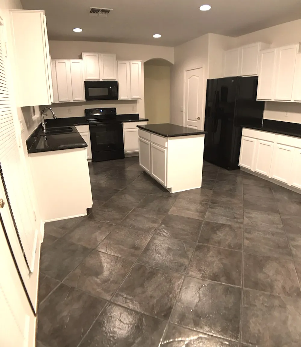 4 bed, 2950 sqft, $2,895 — Photo 2