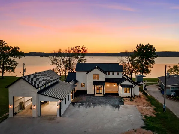 1163 Willow Rd, Graford, TX 76449