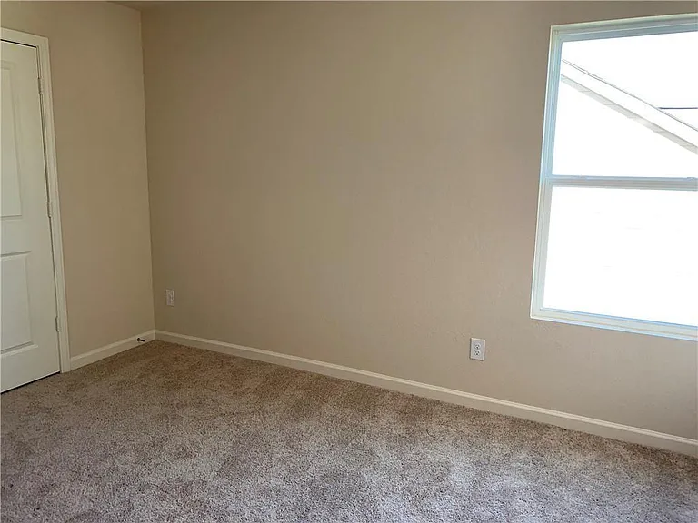 929 Independence Ave — Photo 18
