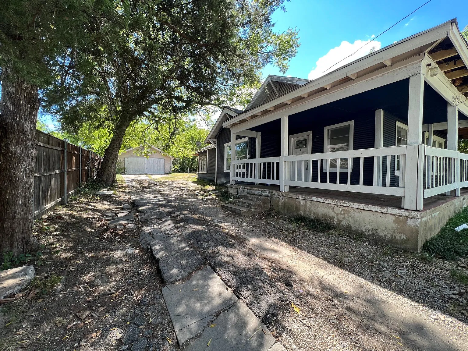 3811 McDougal St — Photo 2