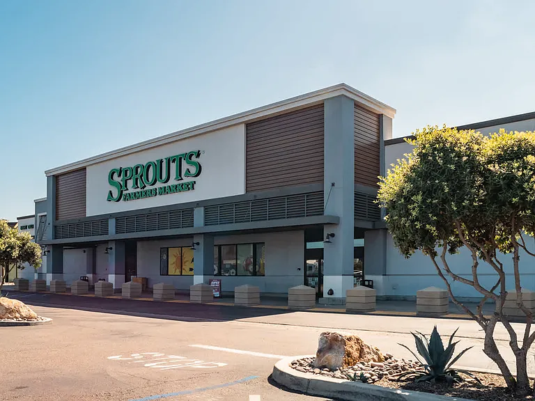 Groceries and Retail at Clairemont Village