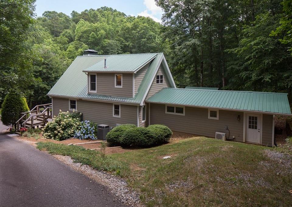 594 Sweet Apple Ln, Dahlonega, GA 30533 | Zillow