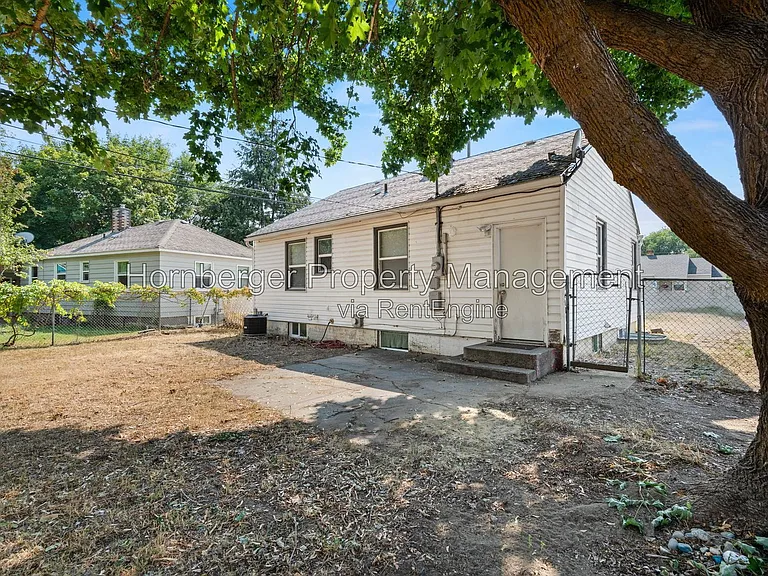 10106 N Wesley St — Photo 22