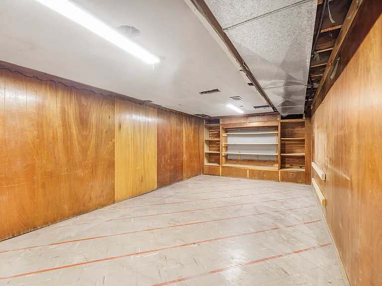 210 N 1st St #2 — Photo 23