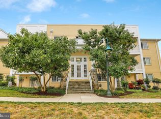 4069 S Four Mile Run Dr UNIT 203, Arlington, VA 22204