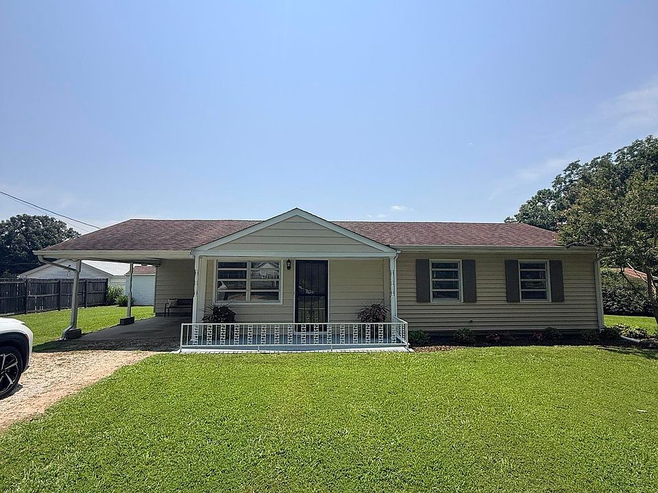 1st image of 2722 Lake Dr