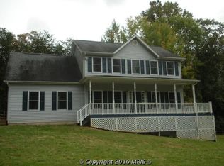 7228 Della St, Warrenton, VA 20186