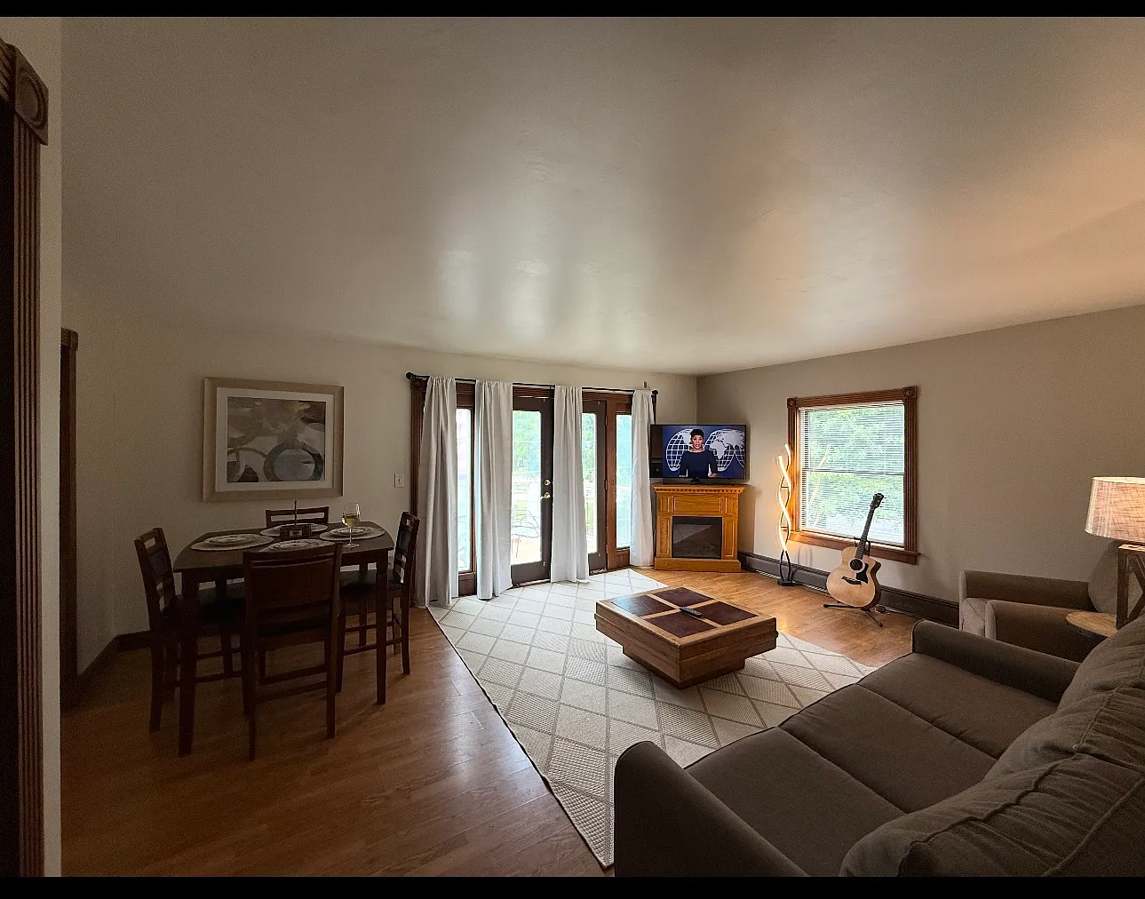 3 bed, $3,300 — Photo 1