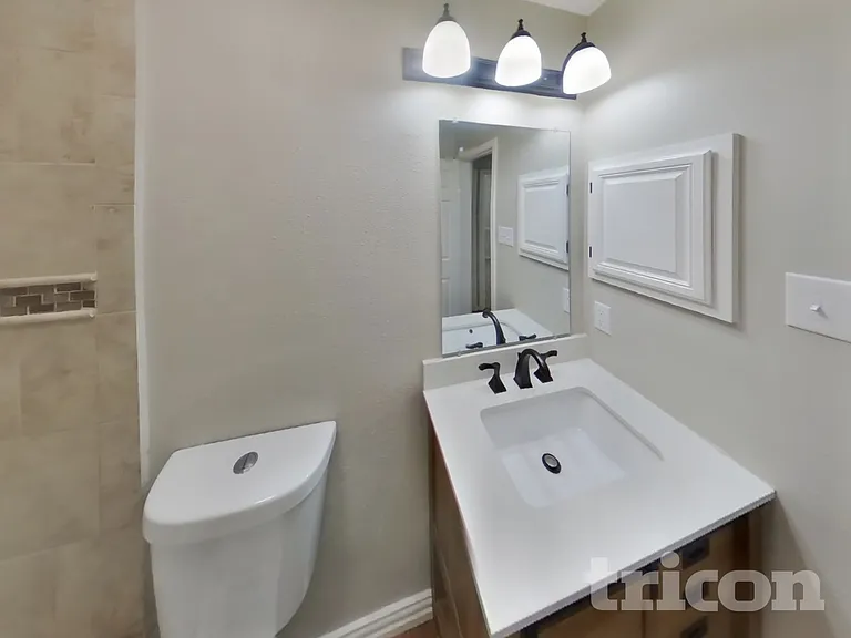 2520 Clovermeadow Dr — Photo 17