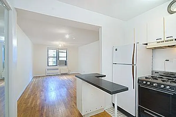 Sold by Citi Habitats | media 15