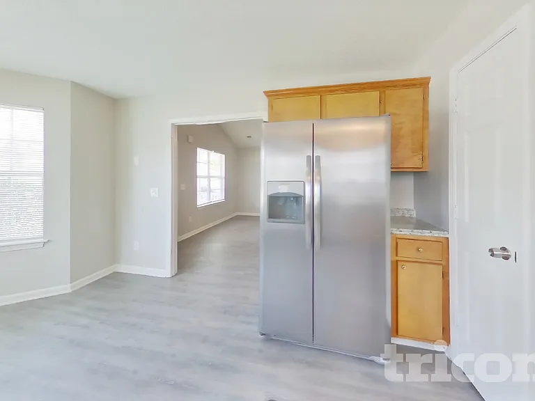 120 Oakbrook Village Rd — Photo 5