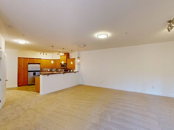 5th image of 318 Discovery Ridge Blvd SW