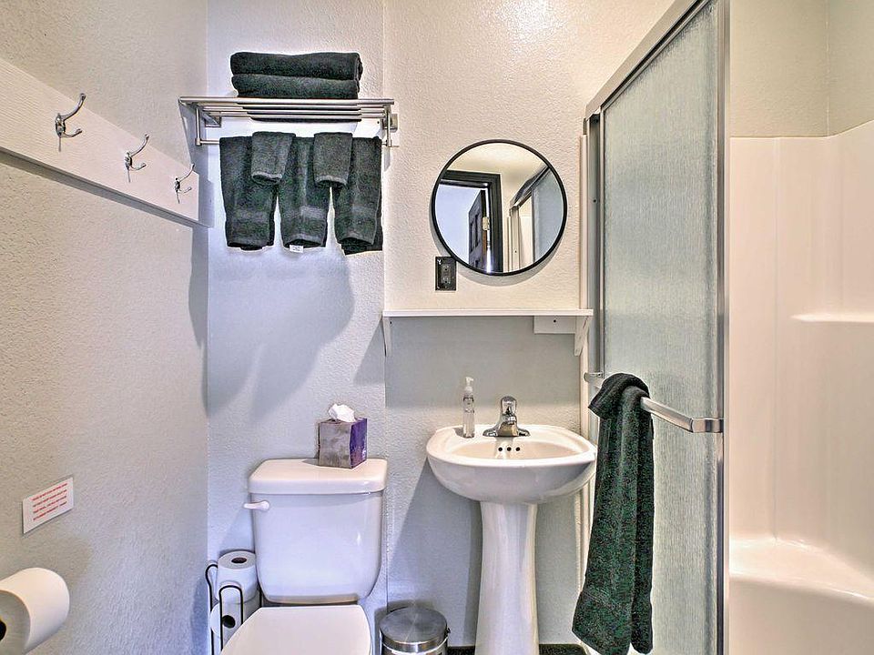2nd image of 1064 Main St #3