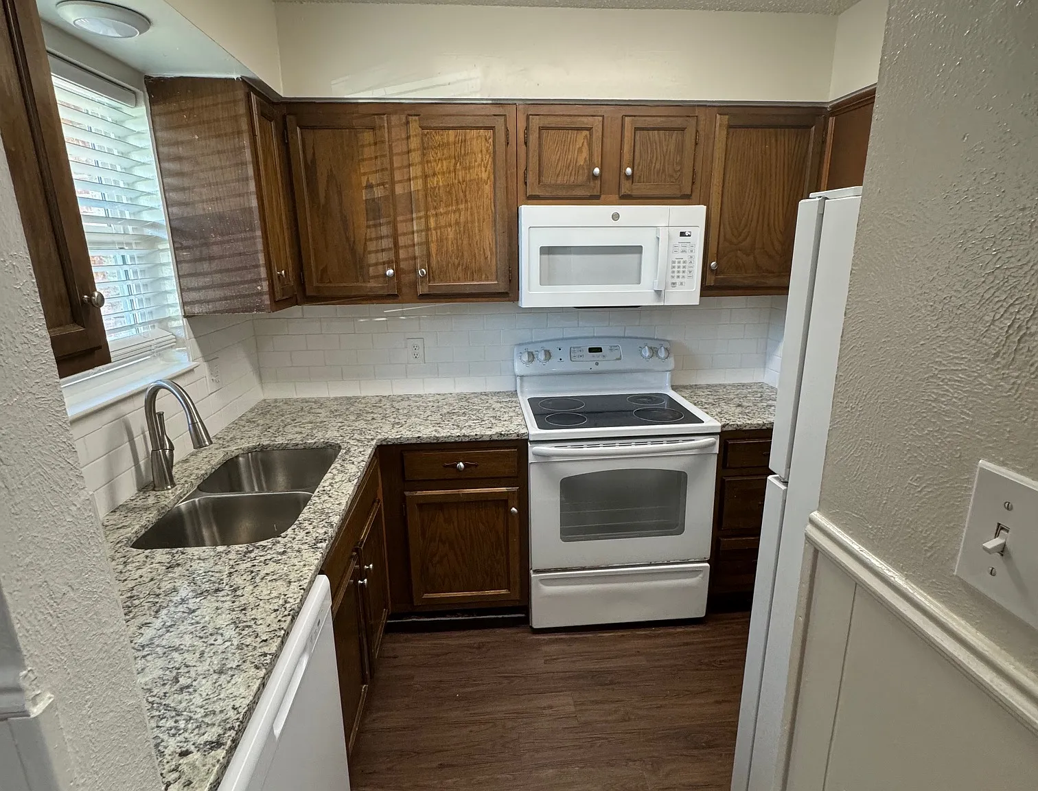 Chaparral Townhomes — Photo 3