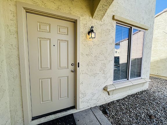 2nd image of 7313 W Palmaire Ave
