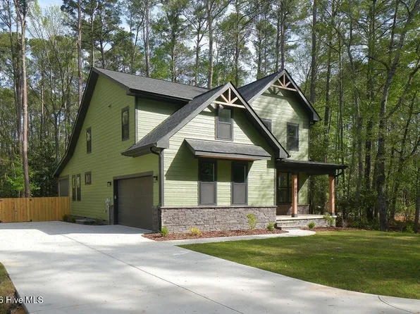 1057 Greenbriar Drive, Vass, NC 28394