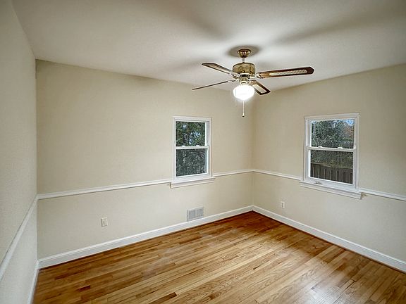 4th image of 607 Lincoln Ave