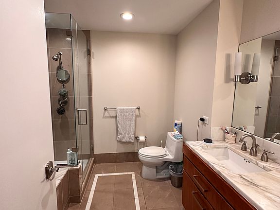 4th image of 25 Hudson St APT 706