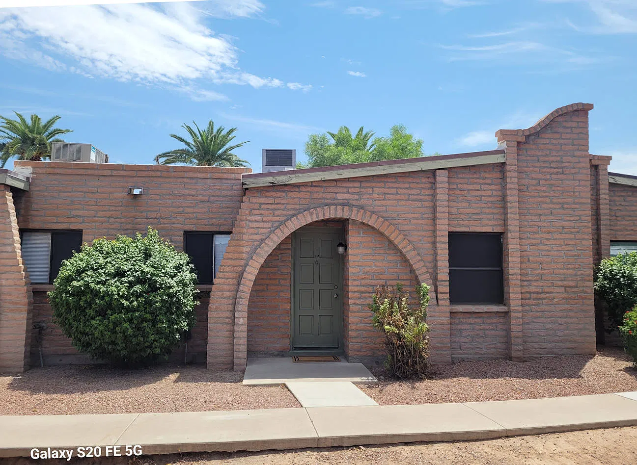 2 bed, 1.5 bath, 1012 sqft, $1,795 — Photo 1