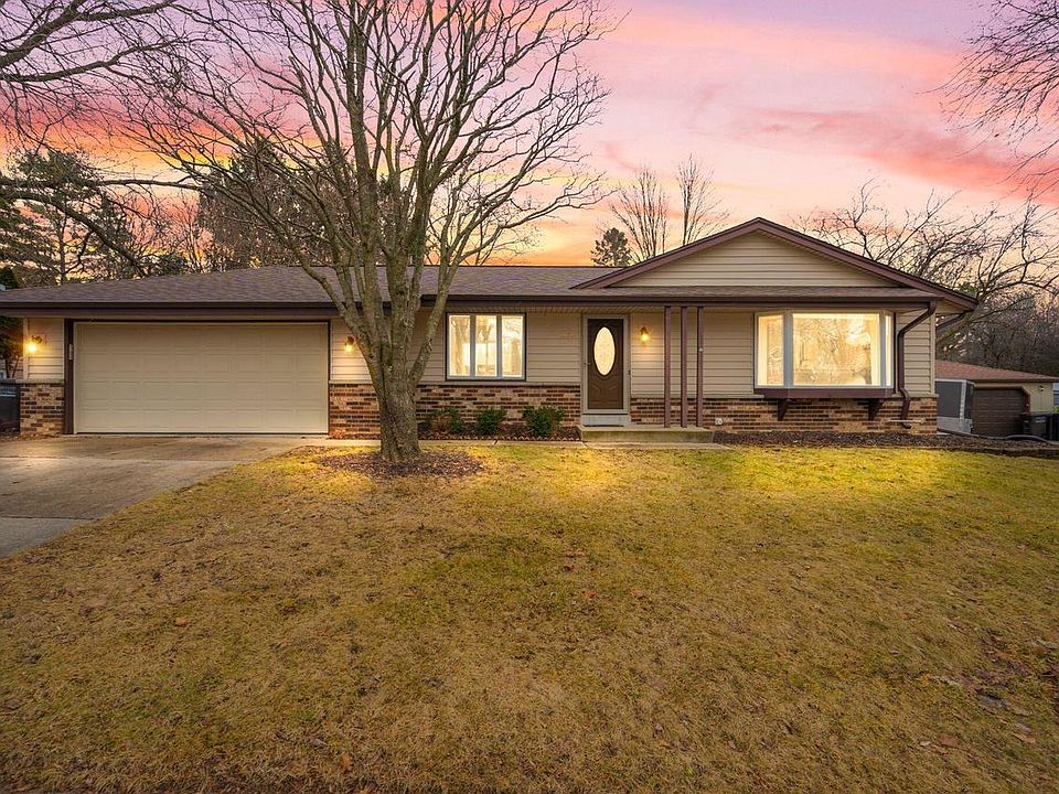 1st image of 1525 River Highlands DRIVE