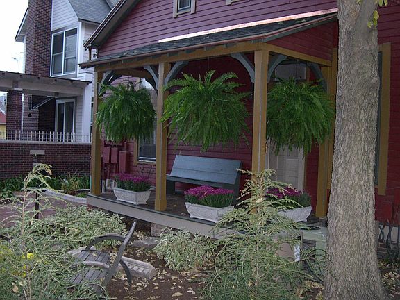 2nd image of 831 N Park Ave #B