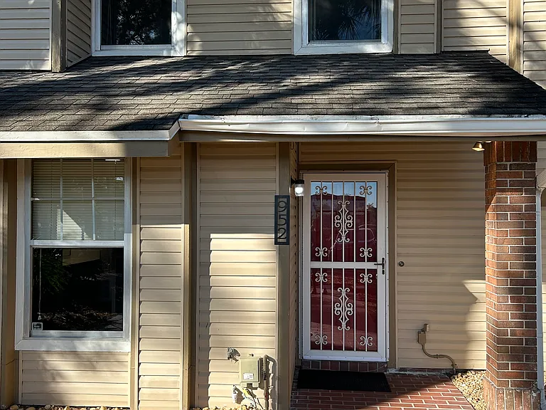 952 S Lake Sterling Ct — Photo 2