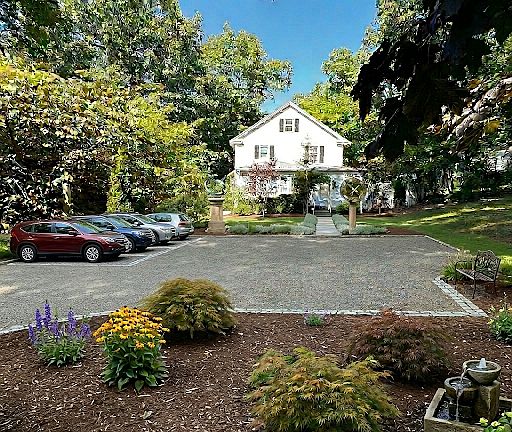 2nd image of 1519 Ella T Grasso Blvd