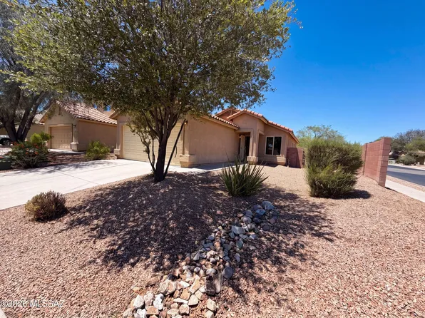 836 W Placita El Cauce Rico, Green Valley, AZ 85614
