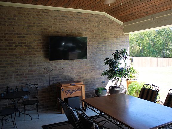 5th image of 229 Piccadilly Ln