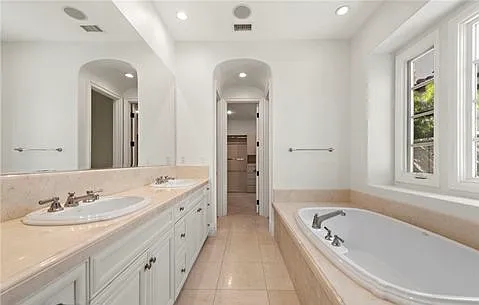4 Coral Rdg — Photo 10